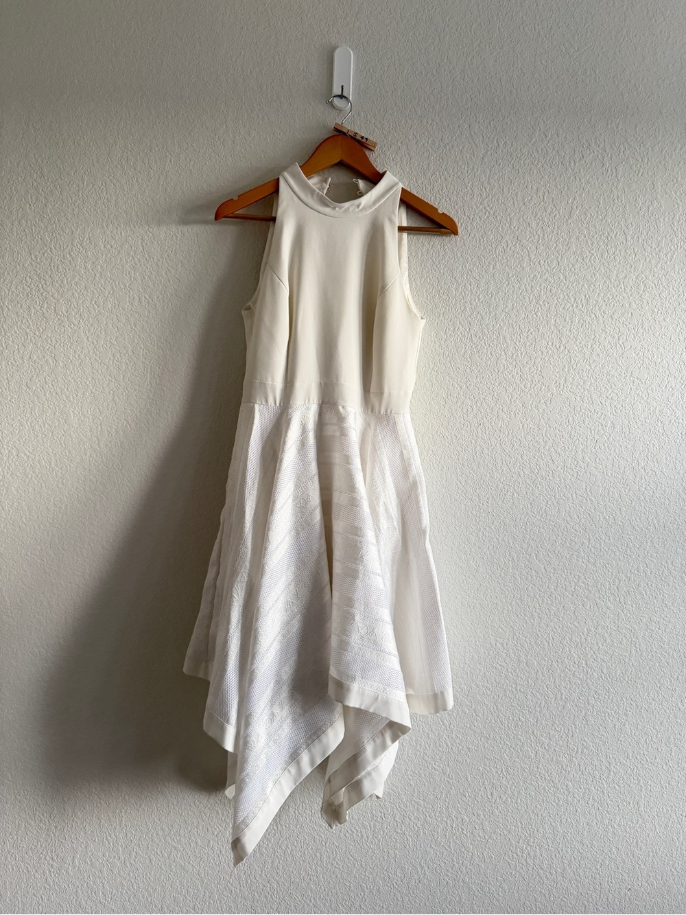 Ted Baker White Halter High-Low Handkerchief Hem Dress Ted size 2 US size 6 - Picture 3 of 12